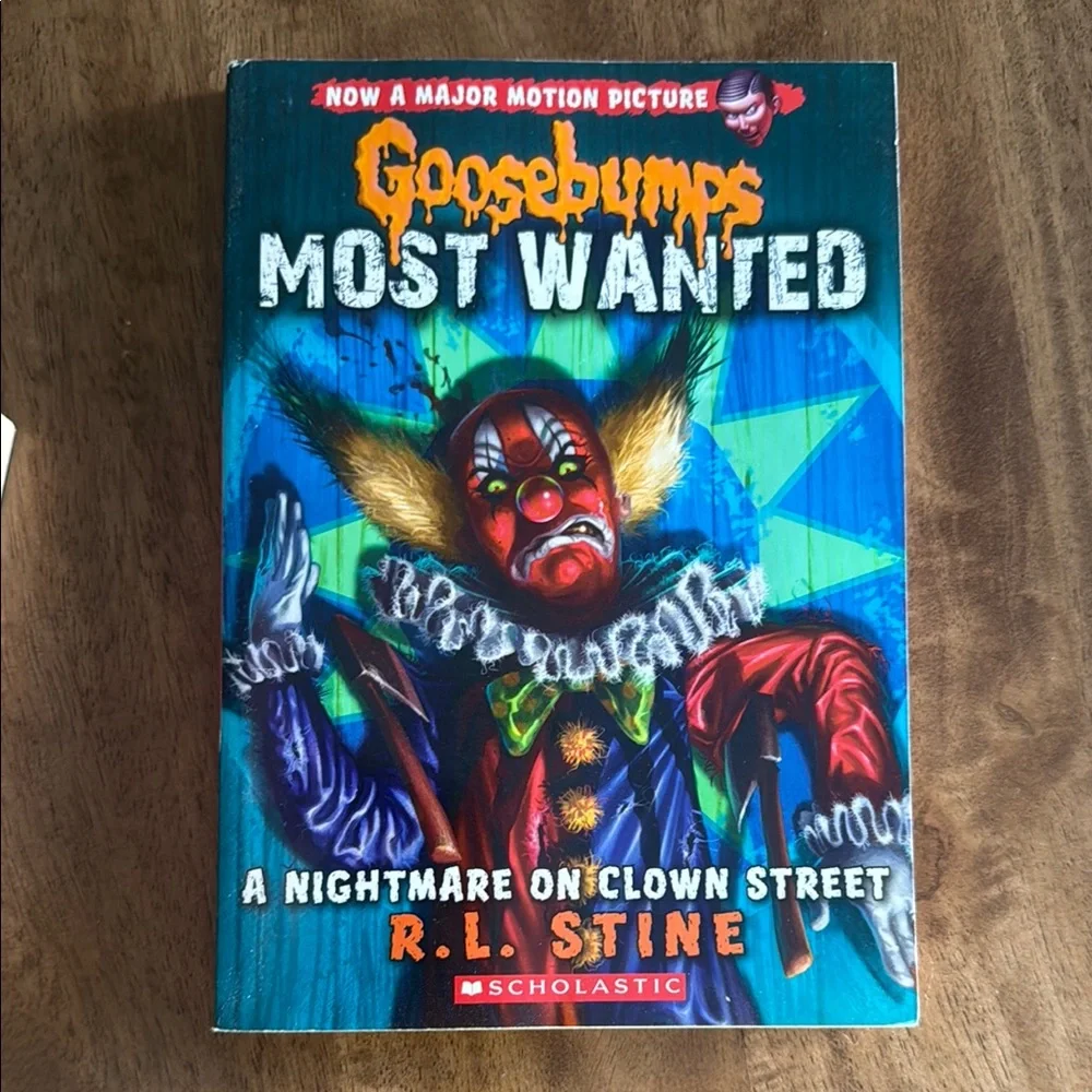 Scholastic Goosebumps Most Wanted and Hall of Horrors Collection - Picture 3 of 7